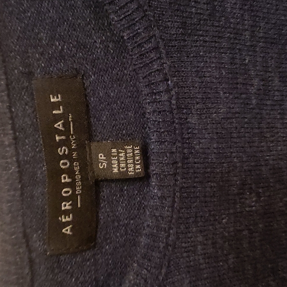 -SOLD- Y2K Vintage Aeropostale Mens Navy Blue Sweater - Picture 3 of 3